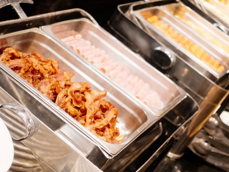 İstanbul Avrupa Yakası’nda Kurumsal Toplu Yemek: Küçükçekmece’den Başakşehir’e Eksiksiz Rehber